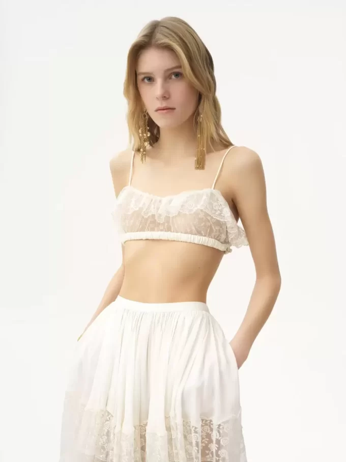Bralette de tirantes finos con volantes en encaje bordado