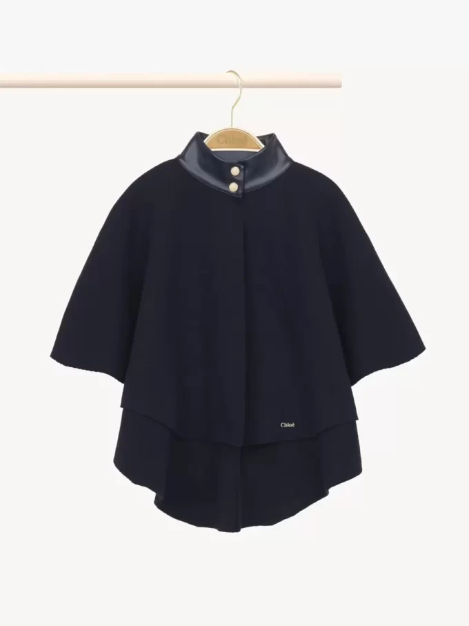 Capa asimétrica para niños