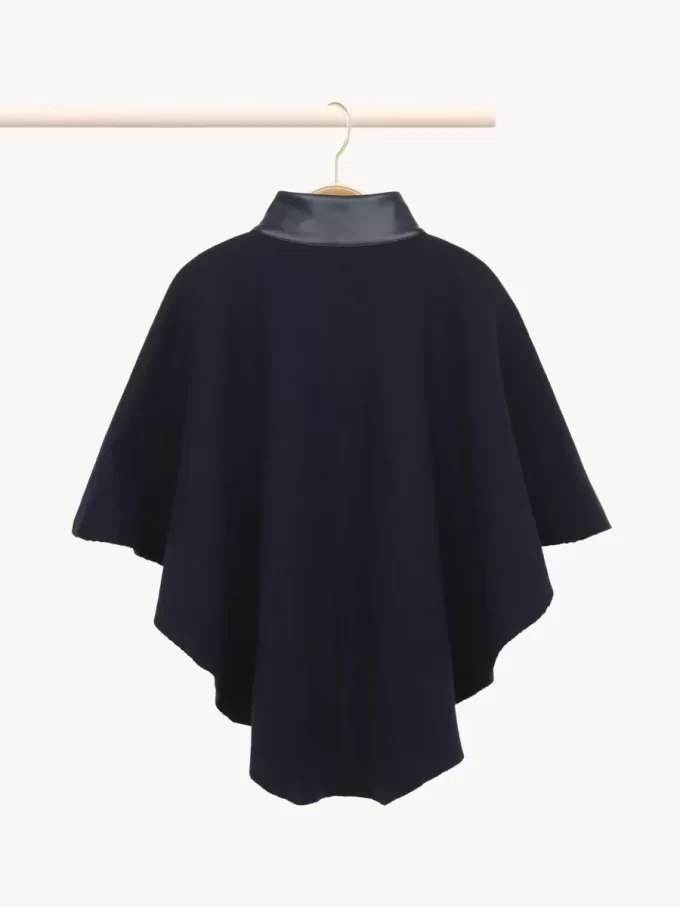 Capa asimétrica para niños