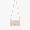 Cartera con solapa y cadena Chloé Iconic en piel brillante