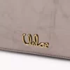 Cartera con solapa y cadena Chloé Iconic en piel metalizada