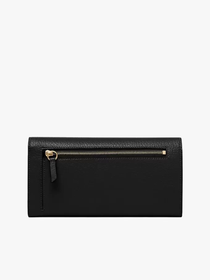 Cartera larga tipo sobre con solapa en piel granulada