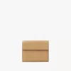 Cartera pequeña Chloé Charms de tres pliegues en piel granulada