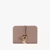 Cartera plegable Alphabet en piel granulada