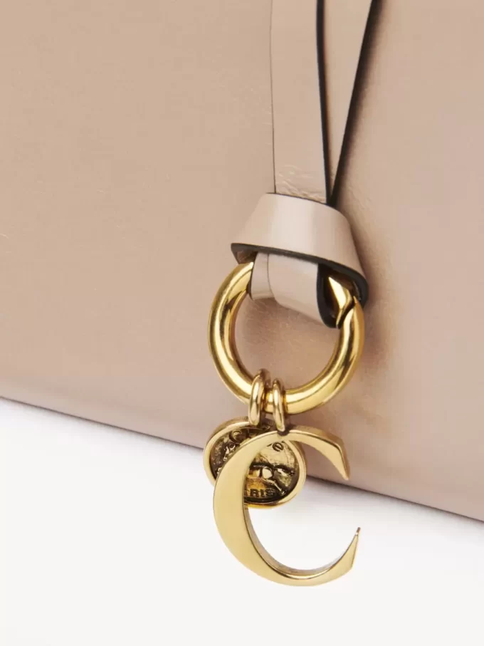 Cartera plegable con alfabeto en piel brillante