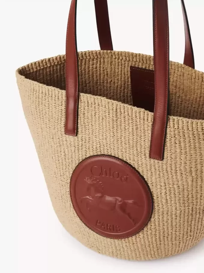 Cesta grande para medallas de caballo en fibras naturales