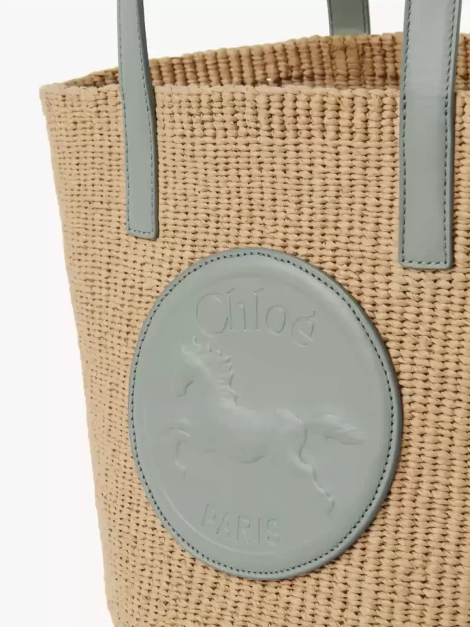 Cesta grande para medallas de caballo en fibras naturales