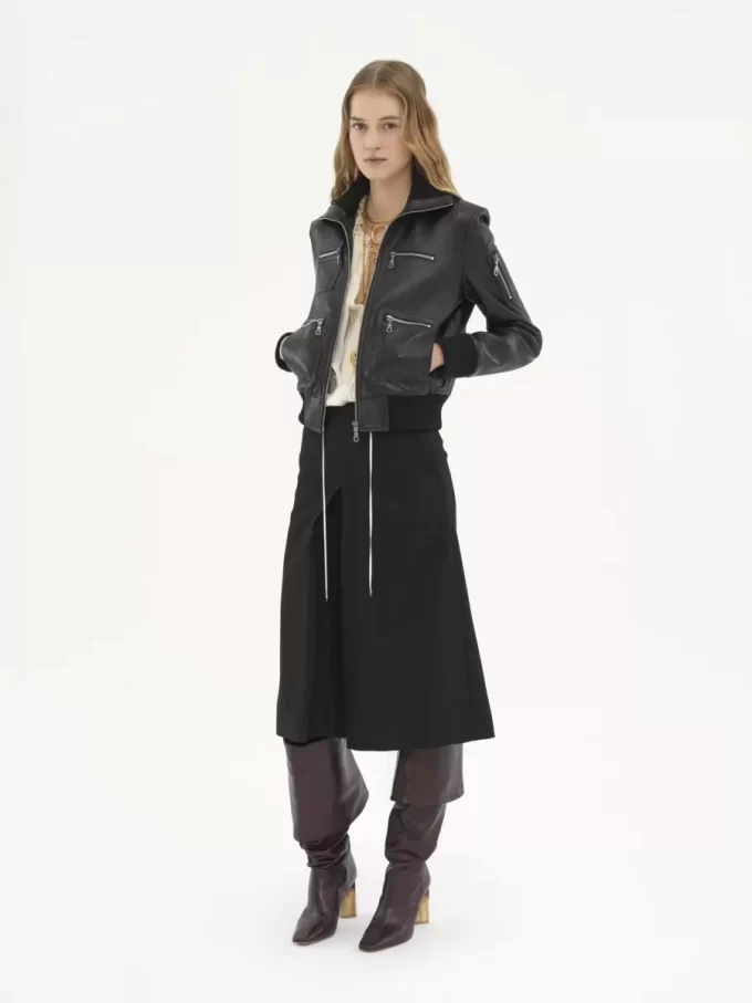 Chaqueta corta de piel