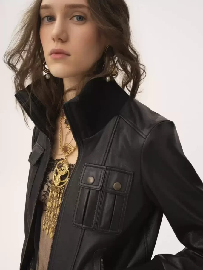 Chaqueta corta de piel