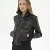 Chaqueta corta de piel