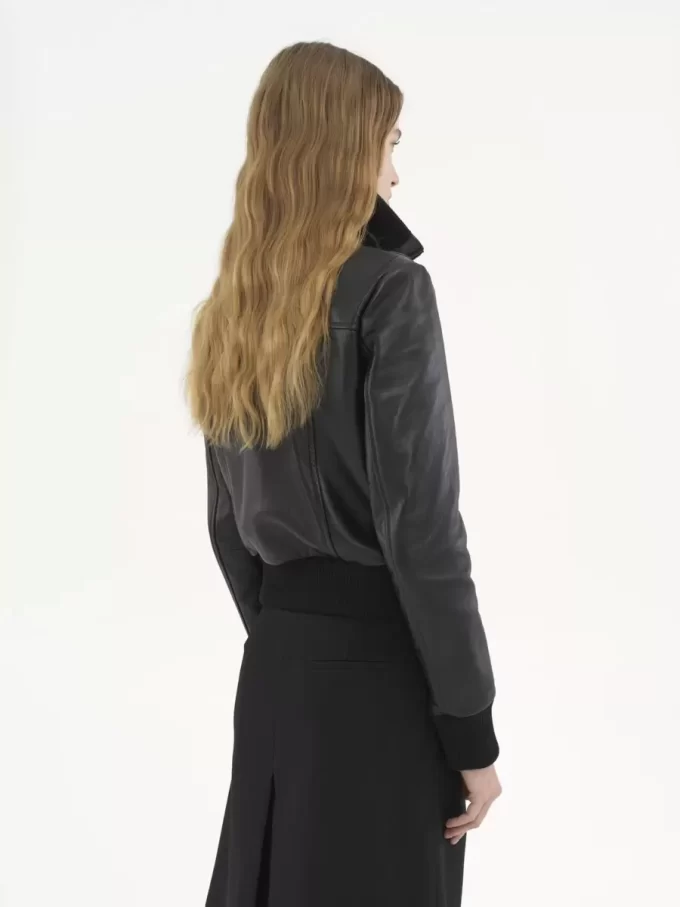 Chaqueta corta de piel