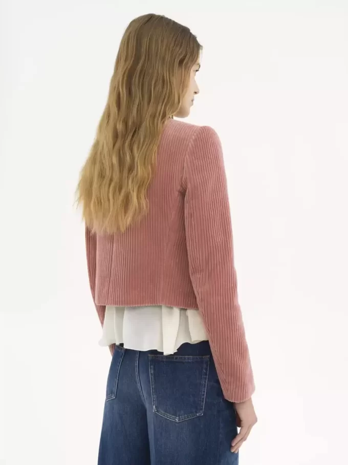 Chaqueta corta de terciopelo