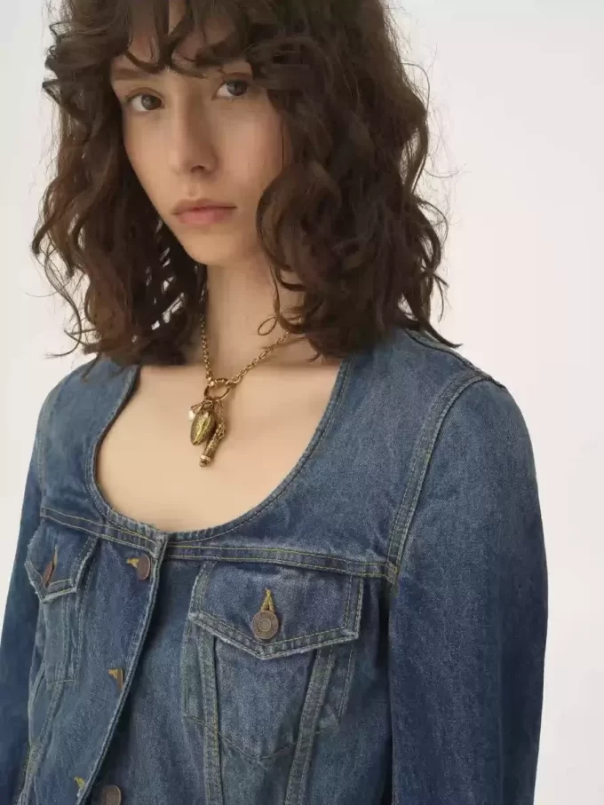 Chaqueta de montar peplum en denim Chaqueta de montar peplum en denim