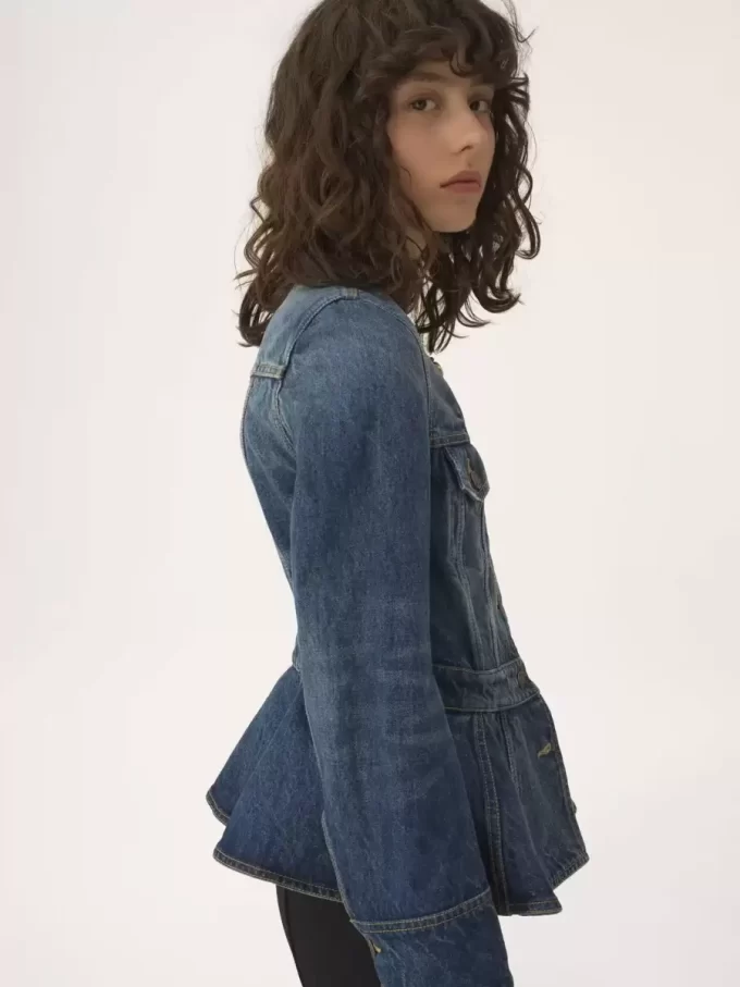 Chaqueta de montar peplum en denim Chaqueta de montar peplum en denim