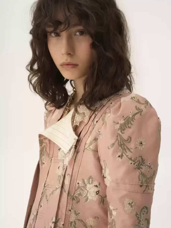 Chaqueta entallada de tafetán jacquard y encaje Chaqueta entallada de tafetán jacquard y encaje