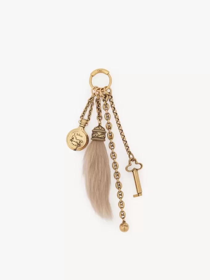 Charm para bolso Chloé Symbols de latón y piel de oveja Charm para bolso Chloé Symbols de latón y piel de oveja
