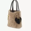 Charm para bolso de piel de oveja con forma de corazón de Chloé Symbols en latón Charm para bolso de piel de oveja con forma de corazón de Chloé Symbols en latón