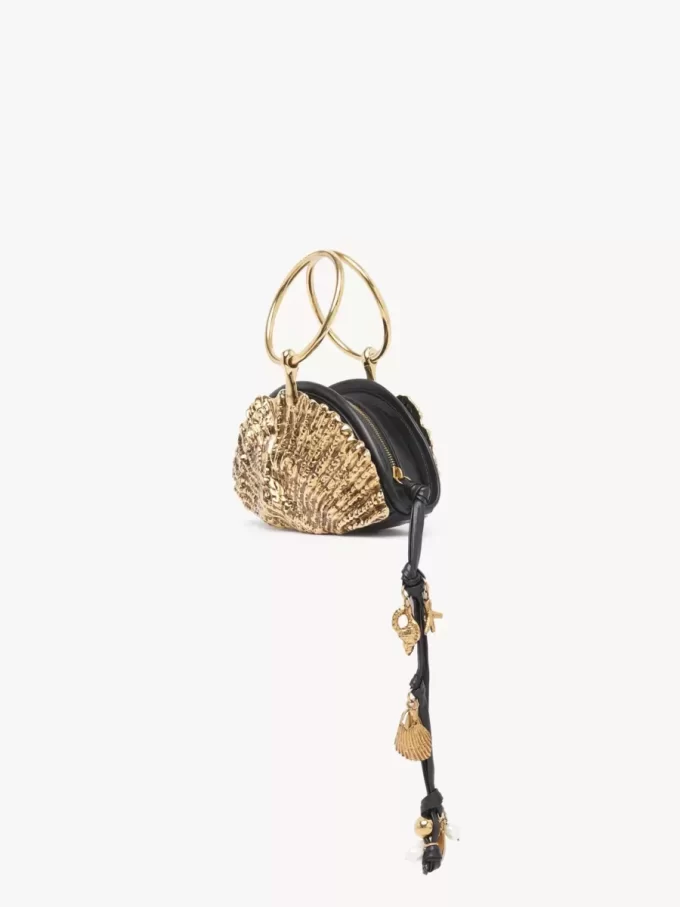 Clutch con cremallera Sea Treasures Shell en piel suave y metal Clutch con cremallera Sea Treasures Shell en piel suave y metal