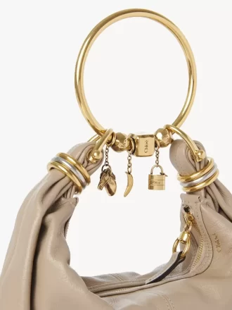 Charm para pulsera de dados cúbicos en latón