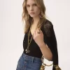 El anillo amuleto de Chloé