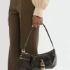 El bolso de hombro 99 en piel efecto cocodrilo El bolso de hombro 99 en piel efecto cocodrilo