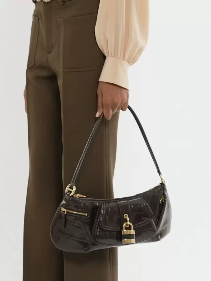 El bolso de hombro 99 en piel efecto cocodrilo El bolso de hombro 99 en piel efecto cocodrilo