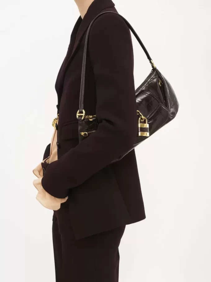 El bolso de hombro 99 en piel efecto cocodrilo El bolso de hombro 99 en piel efecto cocodrilo