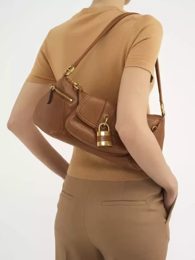 El bolso de hombro 99 en piel granulada