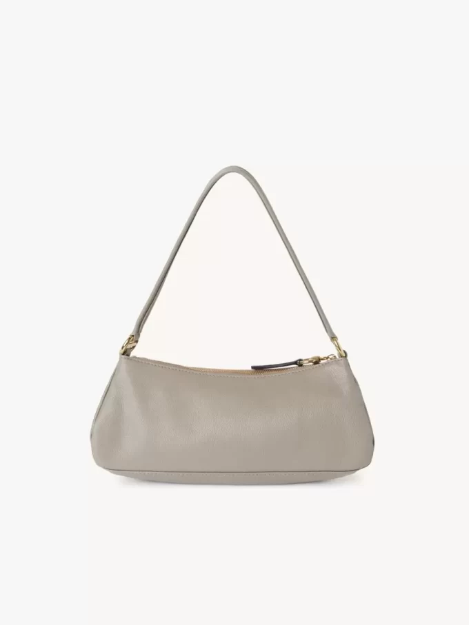 El bolso de hombro 99 en piel granulada El bolso de hombro 99 en piel granulada