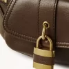 El bolso de hombro 99 en piel granulada El bolso de hombro 99 en piel granulada