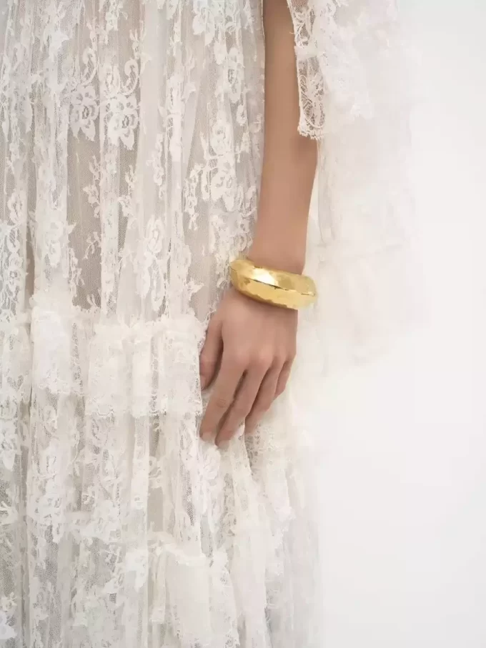 El brazalete Chloé Bananas