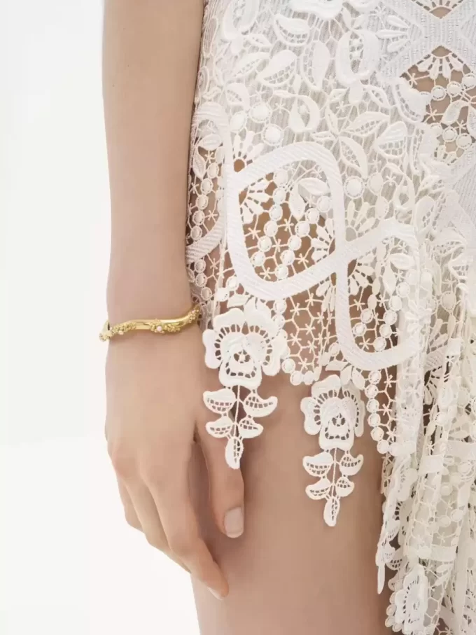 El brazalete Chloé Shells