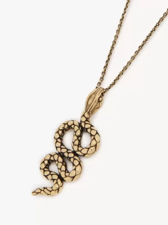 El collar colgante Snake de Chloé