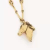 El collar del caballo de cadena