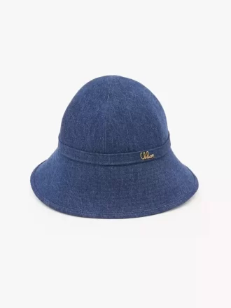 El icónico sombrero de pescador de Chloé en denim