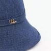 El icónico sombrero de pescador de Chloé en denim