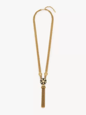 El magnífico collar de Chloé