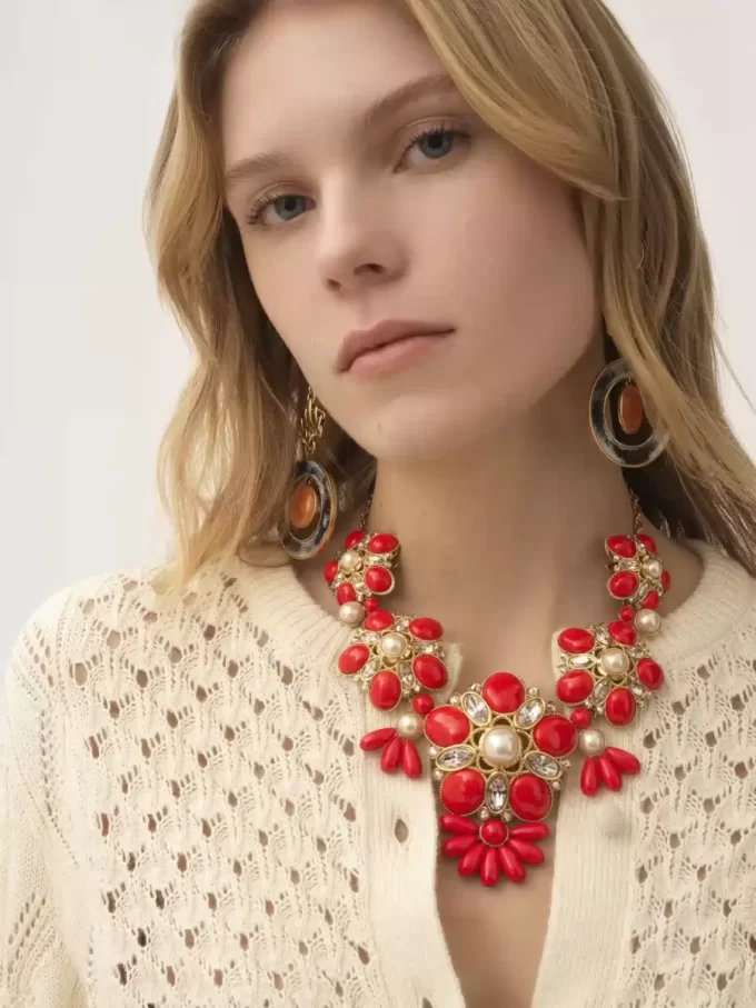 El magnífico collar de Chloé