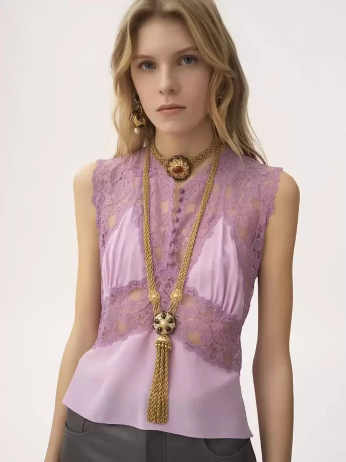 El magnífico collar de Chloé