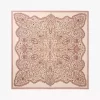 El pañuelo cuadrado Paisley de Chloé en sarga de seda
