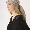 El pañuelo cuadrado Paisley de Chloé en sarga de seda
