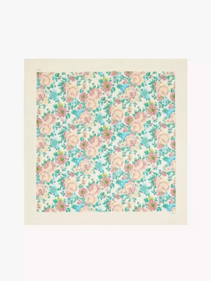 El pañuelo cuadrado Peonies de Chloé en sarga de seda