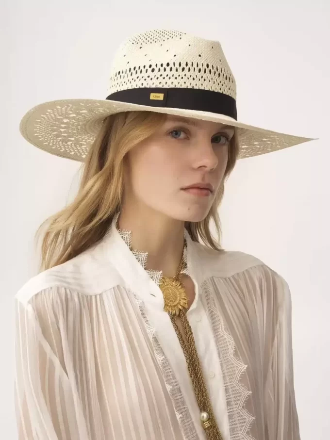 El sombrero Panamá Chloé en paja de palma El sombrero Panamá Chloé en paja de palma