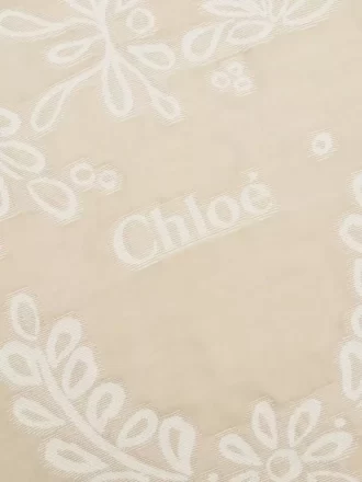 Estola rectangular de lana y seda con bordado inglés