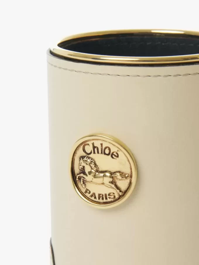 Estuche de perfume en piel brillante