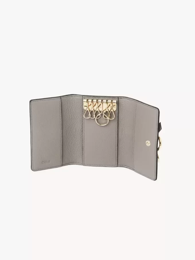 Estuche para llaves con alfabeto en piel granulada Estuche para llaves con alfabeto en piel granulada