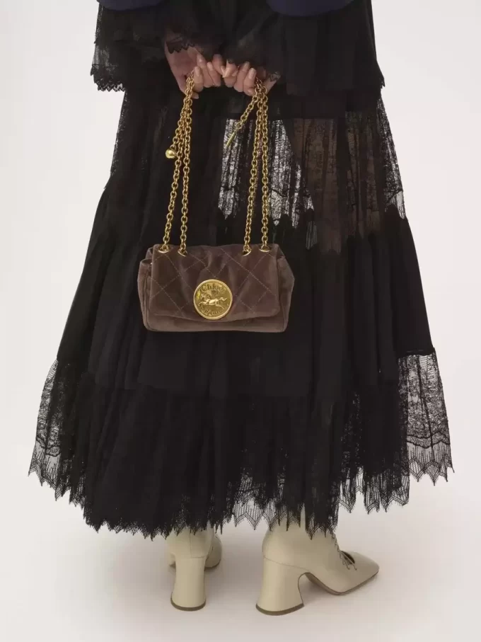 Falda larga escalonada de georgette de seda y encaje