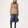 Falda vaquera hasta la rodilla