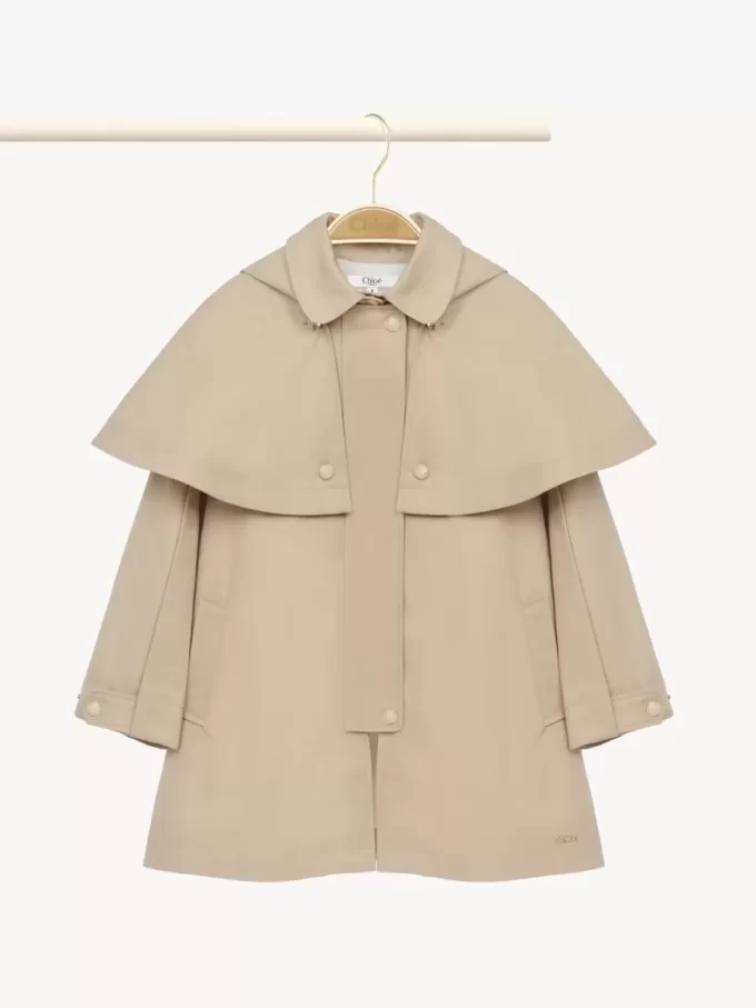 Gabardina con capucha