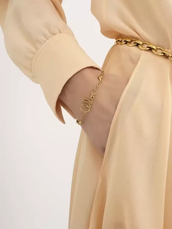 La pulsera icónica de Chloé La pulsera icónica de Chloé